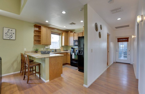 Apache Junction Casa | 2 Pet Friendly Homes, Patios & Balconies, Next to Tonto Nat Forest & Trails