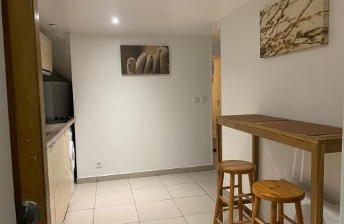 Epinay-sur-Seine Apartamento | 2 pièces au calme proche Paris, entrée indépendante