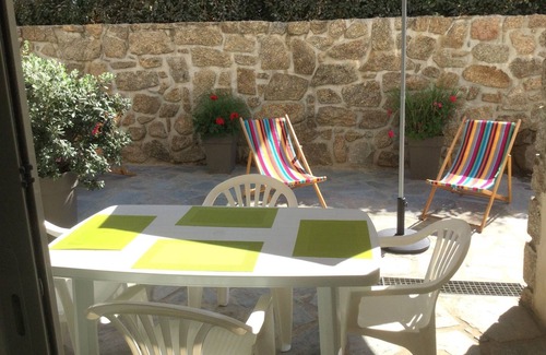 Porto Pollo Casa | 2 Pièces, Climatisé, à 150 m de la Plage, Tout Confort Pour 4 Personnes