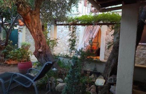 Grasse Apartamento | 2 pièces, Proche centre ville, GIP ASFO, Jardin et Parking Privatifs