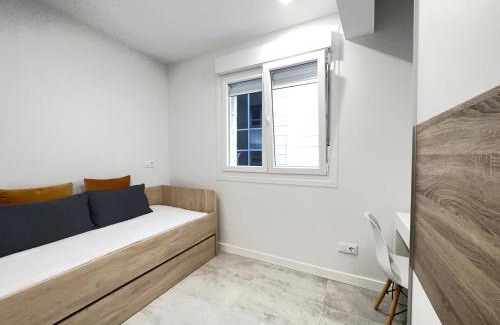 Maria Auxiliadora Apartamento | 2 Piso 2 habitaciones centro al lado de Príncipe 2 - HomeyGalicia