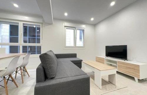 Maria Auxiliadora Apartamento | 2 Piso 2 habitaciones centro al lado de Príncipe 2 - HomeyGalicia