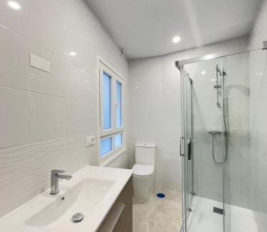 Maria Auxiliadora Apartamento | 2 Piso 2 habitaciones centro al lado de Príncipe 2 - HomeyGalicia