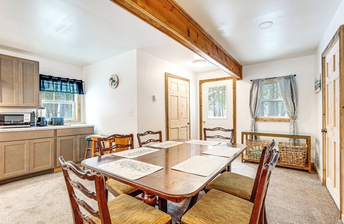 Laurium Cabina | 2 Ponds & Trail Access: Peaceful Cabin in Calumet!