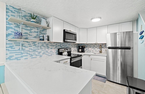 Cape Caneveral Beach Gardens Condominio | 2 Primary Suites | Oceanfront Resort-like Condo | Private Beach Access