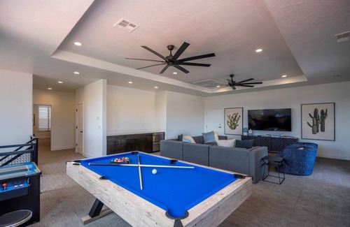 Santa Clara Casa | 2 Private Pools, Hot Tubs, Sport Courts, Fire Pits!