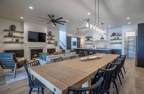 Santa Clara Casa | 2 Private Pools, Hot Tubs, Sport Courts, Fire Pits!
