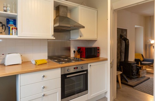 Alvie Casa | 2 Railway Cottage by Interhome