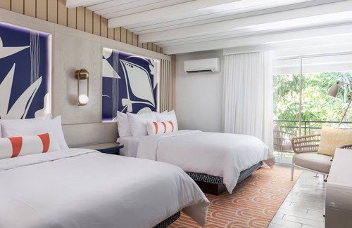 Islamorada Hotel | 2 Relaxing Rooms w/ Balcony, Free Parking, 3 Pools & Pet Friendly