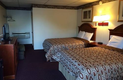 Campbelltown Complejo | 2 Relaxing Units, FREE Parking, Swimming Pool! Near Hershey Chocolate Factory