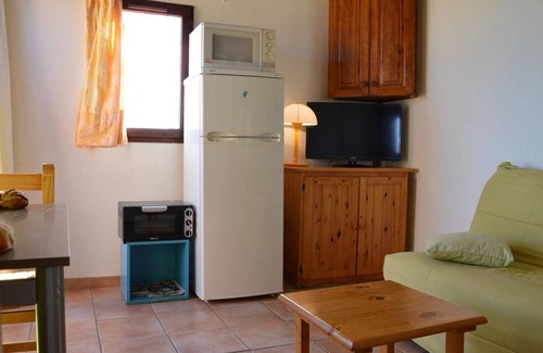 Saint-Pierre-la-Mer Apartamento | Apartamento de 2 habitaciones con balcón - a 800 m de la playa y parking privado