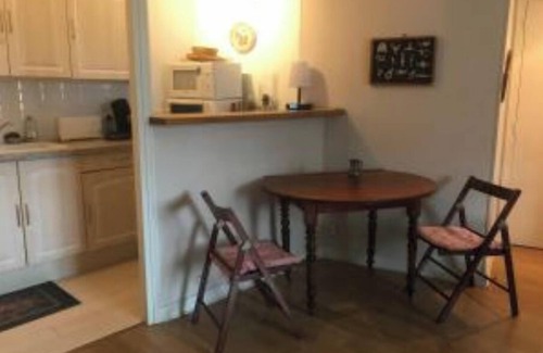 Blonville-sur-Mer Apartamento | 2 room apartment on beach near Deauville