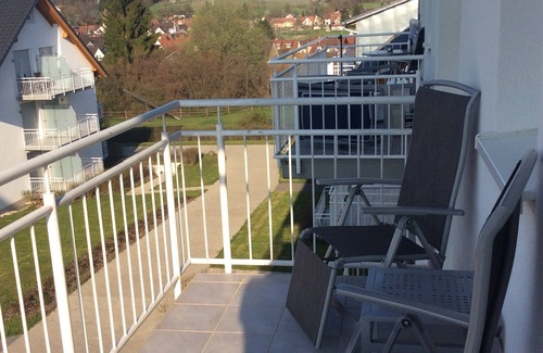 Hertingen Apartamento | Apartamento de 2 habitaciones en el hotel de golf (4 campos de golf de 18 hoyos) en Markgräflerland