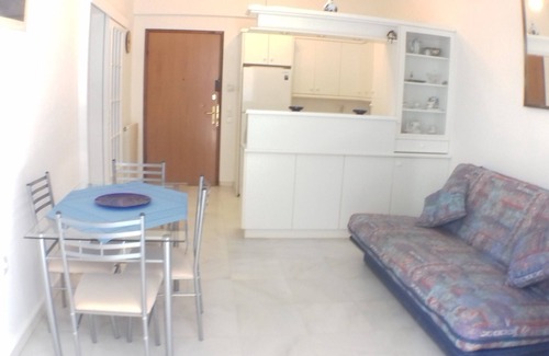 Kalamata Apartamento | APARTAMENTO DE 2 HABITACIONES FRENTE A LA PLAYA CON VISTA AL MAR