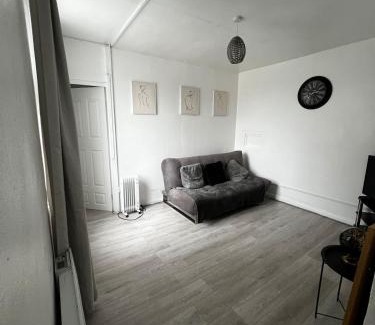 Bordesley Apartamento | 2 room newly furnished flat in Birmingham city centre, free parking !