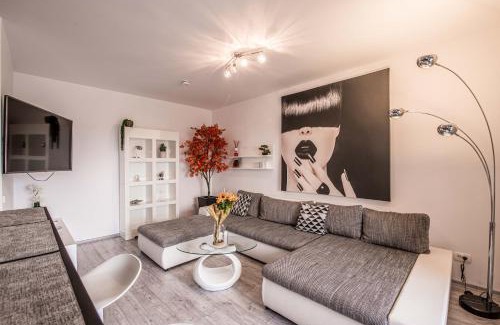 Militari Apartamento | 2-Room Penthouse Plaza Residence P1