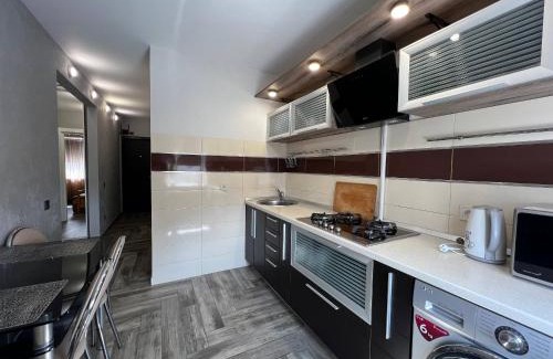 Solomjanskyj Apartamento | 2-rooms apartment 5 minutes to Kyiv Railway Station