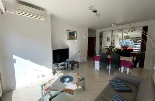 Cannes Apartamento | 2 rooms facing south 300m from the Croisette LIVE IN LE BOSQUET
