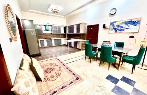 Gulshan-E-Jamal Apartamento | 2 rooms with lounge appartment