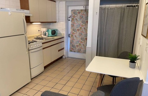 Dunedin Apartamento | 2 · Seaside Artisan Apartment 2