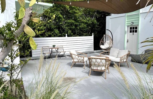 Dunedin Apartamento | 2 · Seaside Artisan Apartment 2