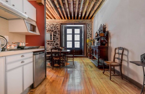 Centro histórico Apartamento | 2 separate Suites in a Historical building + BEST LOCATION