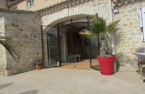 Saint-Victor-de-Malcap Casa | 2 spacious charming stone gites pool billiards 27 pers gard sud ardeche