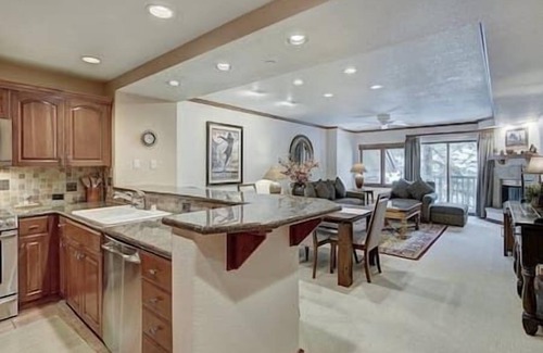 Beaver Creek Complejo | 2 St. James Place Resort & Spa, Pool, Hot Tub, Ice Rink, Ski