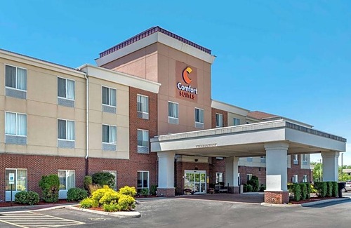 Urbana Hotel | Hotel de 3 estrellas ∙ Comfort Suites Urbana Champaign, University Area