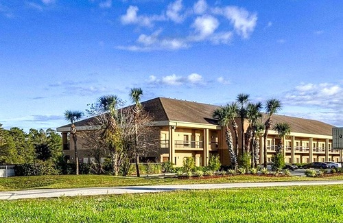 North Weeki Wachee Hotel | Hotel de 3 estrellas ∙ Quality Inn - Weeki Wachee