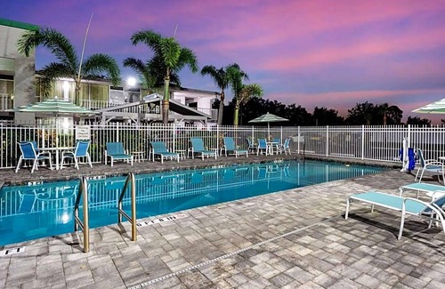Bayshore Gardens Hotel | Hotel de 2 estrellas ∙ Quality Inn Bradenton - Sarasota North