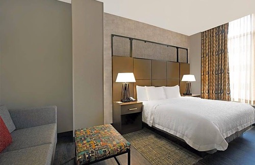 Museum District Hotel | Hotel de 3 estrellas ∙ Hampton Inn and Suites Austin University Capitol