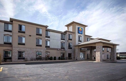 Village of Lakewood Hotel | Hotel de 2 estrellas ∙ Comfort Inn Crystal Lake - Algonquin