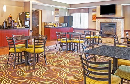 Brewerton Hotel | Hotel de 3 estrellas ∙ Days Inn by Wyndham Brewerton/ Syracuse near Oneida Lake