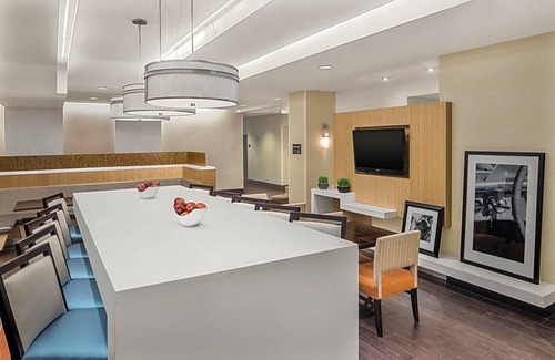 Midlothian Hotel | Hotel de 3 estrellas ∙ Hampton Inn Richmond-SW Hull Street