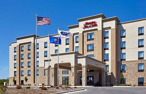 Franklin Hotel | Hotel de 2 estrellas ∙ Hampton Inn & Suites Milwaukee/Franklin