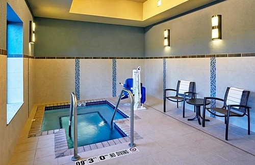 Franklin Hotel | Hotel de 2 estrellas ∙ Hampton Inn & Suites Milwaukee/Franklin