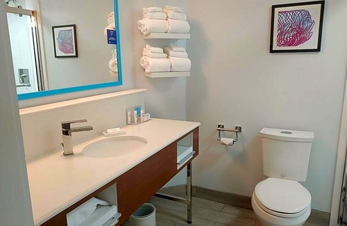 Bow Hotel | Hotel de 3 estrellas ∙ Hampton Inn by Hilton Concord/Bow