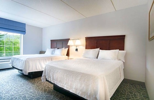 Lenox Hotel | Hotel de 2 estrellas ∙ Hampton Inn & Suites Berkshires-Lenox