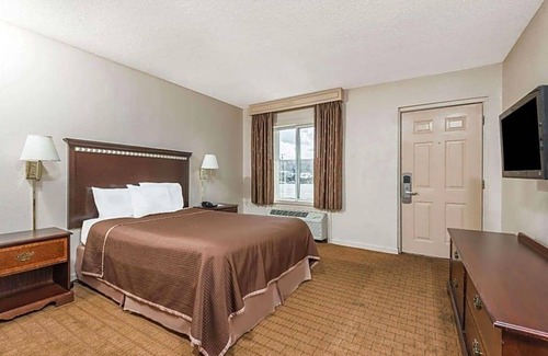 Springfield Hotel | Hotel de 2 estrellas ∙ Howard Johnson by Wyndham Springfield