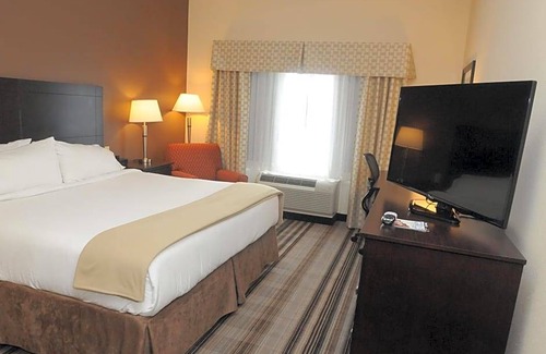 Cambridge Hotel | Hotel de 3 estrellas ∙ Holiday Inn Express & Suites Cambridge, an IHG Hotel