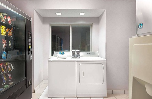 Boardman Hotel | Hotel de 2 estrellas ∙ Baymont by Wyndham Boardman