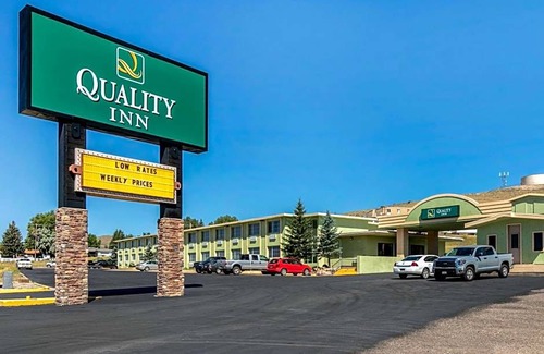 Rawlins Hotel | 2-Star Hotel ∙ Quality Inn Rawlins I-80