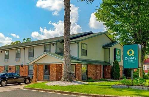 Lee Hotel | Hotel de 3 estrellas ∙ Quality Inn