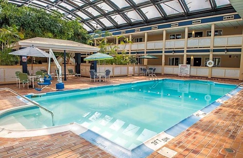 Wayne Hotel | Hotel de 3 estrellas ∙ Ramada by Wyndham Indianapolis Speedway