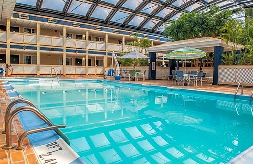 Wayne Hotel | Hotel de 3 estrellas ∙ Ramada by Wyndham Indianapolis Speedway