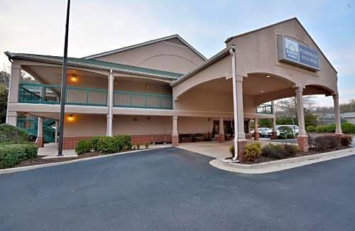 Peachtree City Hotel | Hotel de 2 estrellas ∙ Days Inn & Suites by Wyndham Peachtree City