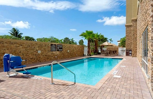Pompano Isles Hotel | Hotel de 2 estrellas ∙ Hampton Inn Fort Lauderdale Pompano Beach