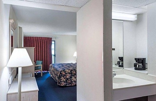 Rehoboth Beach Hotel | Hotel de 2 estrellas ∙ Econo Lodge Inn & Suites - Rehoboth Beach