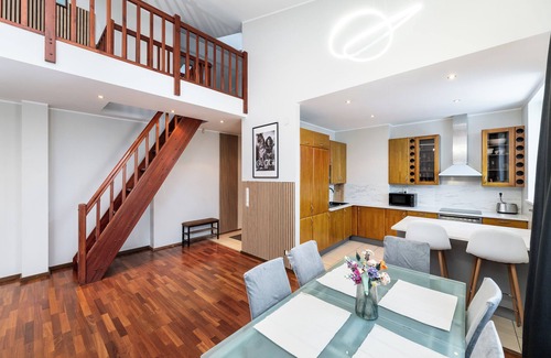 Kesklinn Apartamento | 2-story/3-bedroom Penthouse, sauna, free parking
